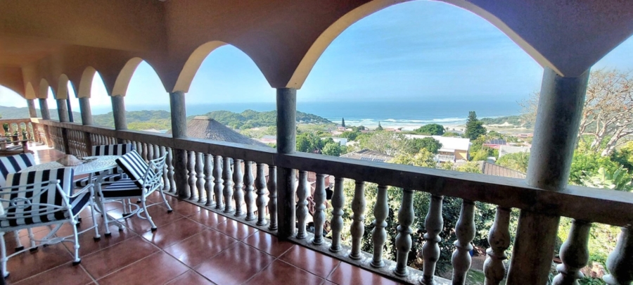 6 Bedroom Property for Sale in Cintsa East Eastern Cape